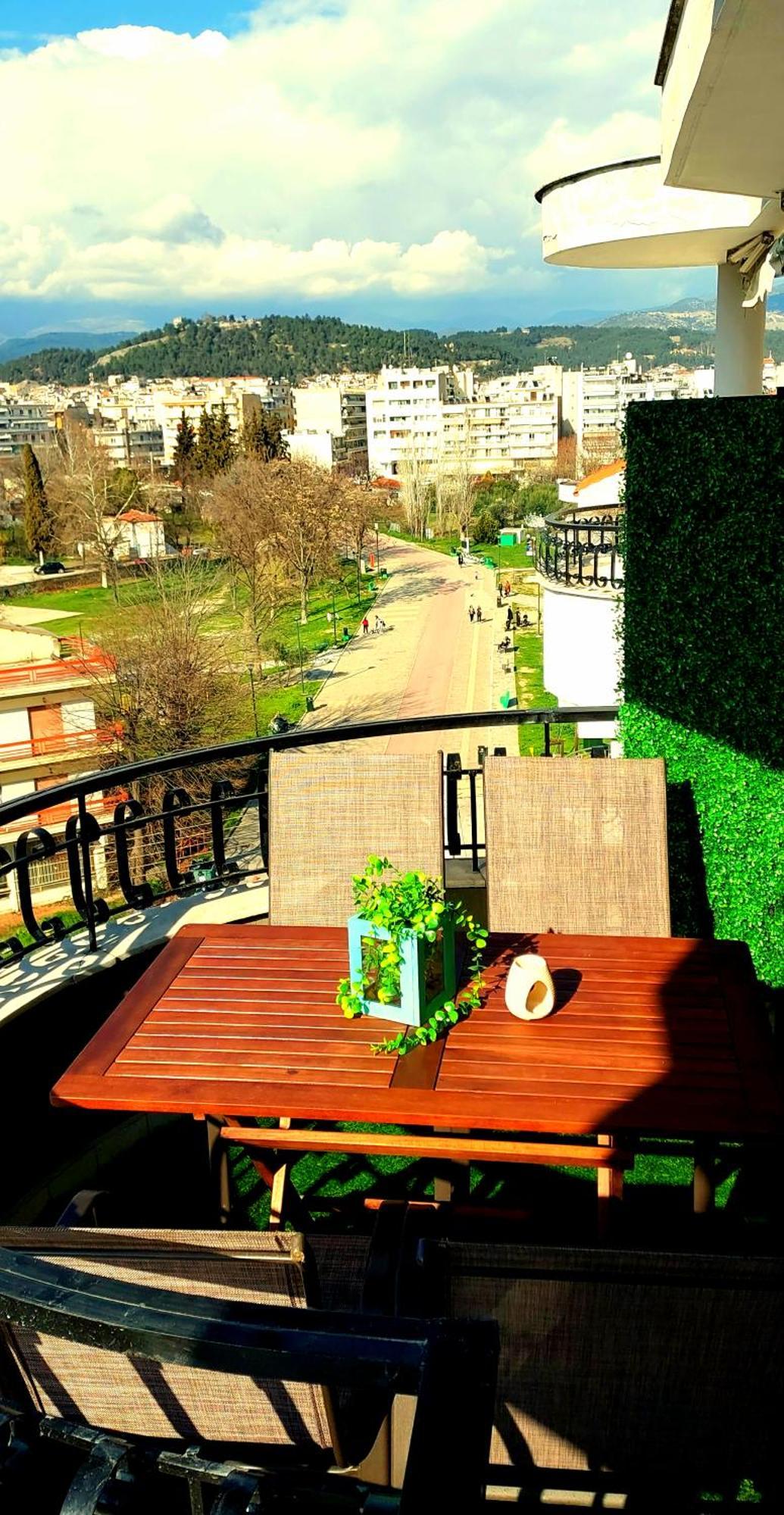Sky View Apartment Serres